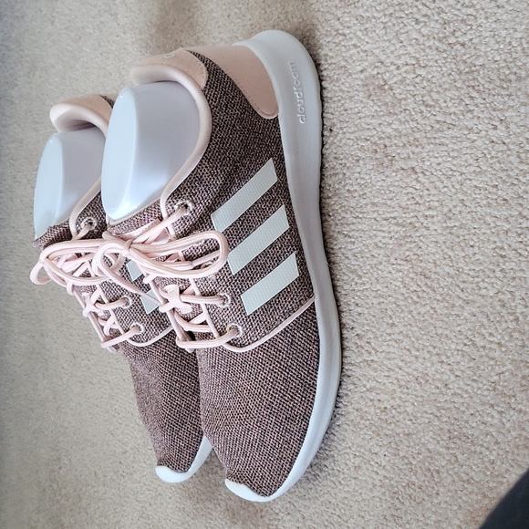 Adidas Cloudfoam Gym Shoe - Picture 3 of 11